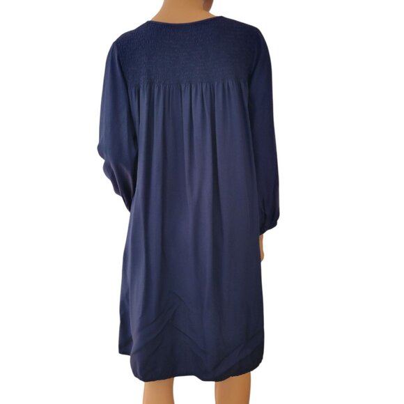 Old Navy Dress Womens Medium Blue Long Sleeve Smocked Chambray New - Picture 4 of 16